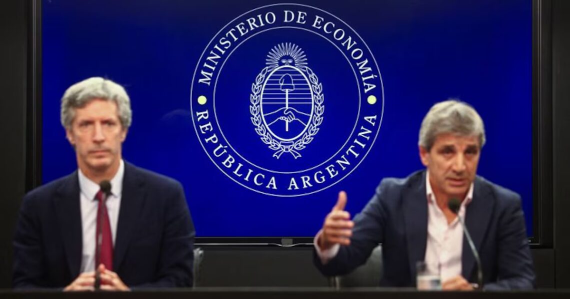 El BCRA acelera la compra de dólares, pero el Gobierno no convalida por ahora un aumento de la cantidad de pesos