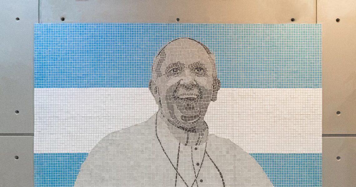 A un año de la muerte del papa Francisco, realizaron un homenaje en la estación San José de Flores del Subte