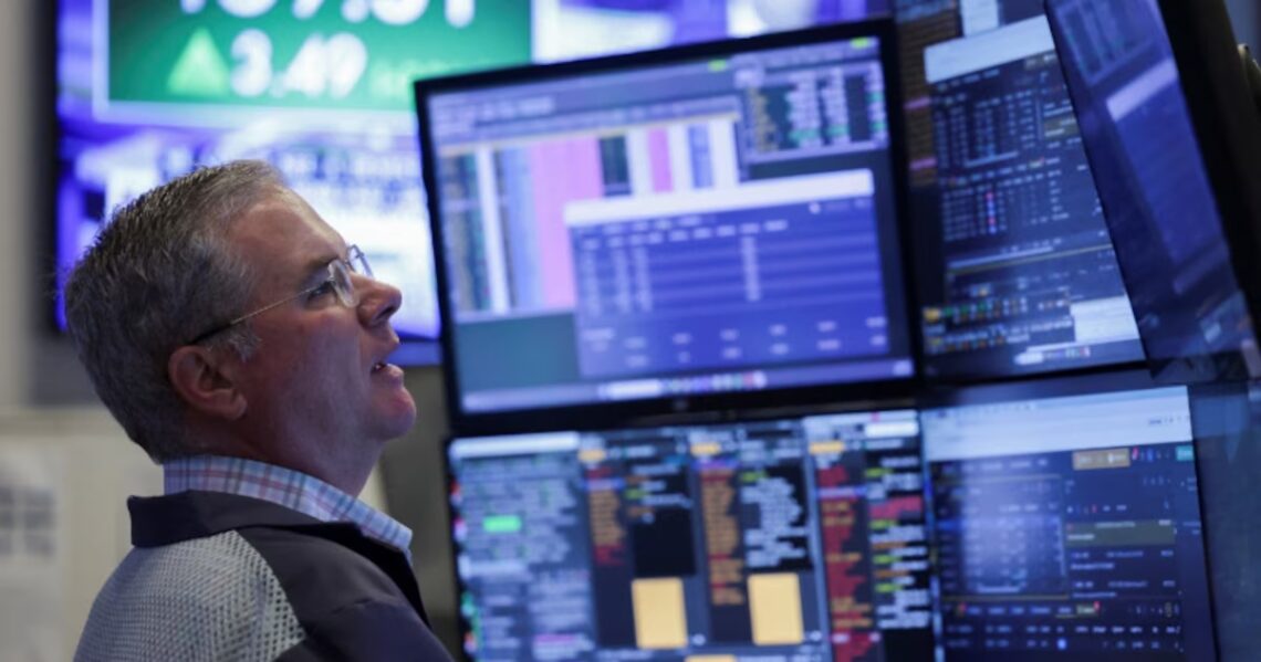 Jornada financiera: las acciones argentinas siguieron firmes, pero subió el riesgo país pese a la compra de reservas