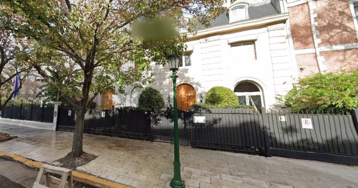 Peter Thiel compró una mega mansión en el barrio más top de Buenos Aires: cuánto pagó y de qué estrella es vecino
