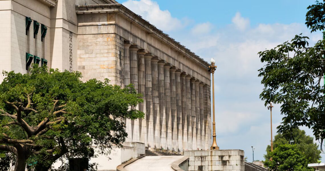 Universidades nacionales: el gobierno quiere consolidar el ajuste fiscal a un sistema en el que solo se gradúa 1 de cada 22 estudiantes