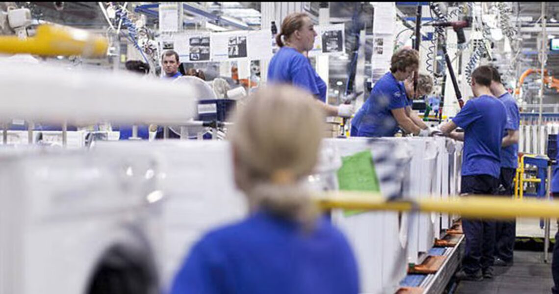 Una histórica planta de electrodomésticos deja de producir heladeras y despedirá personal en Rosario