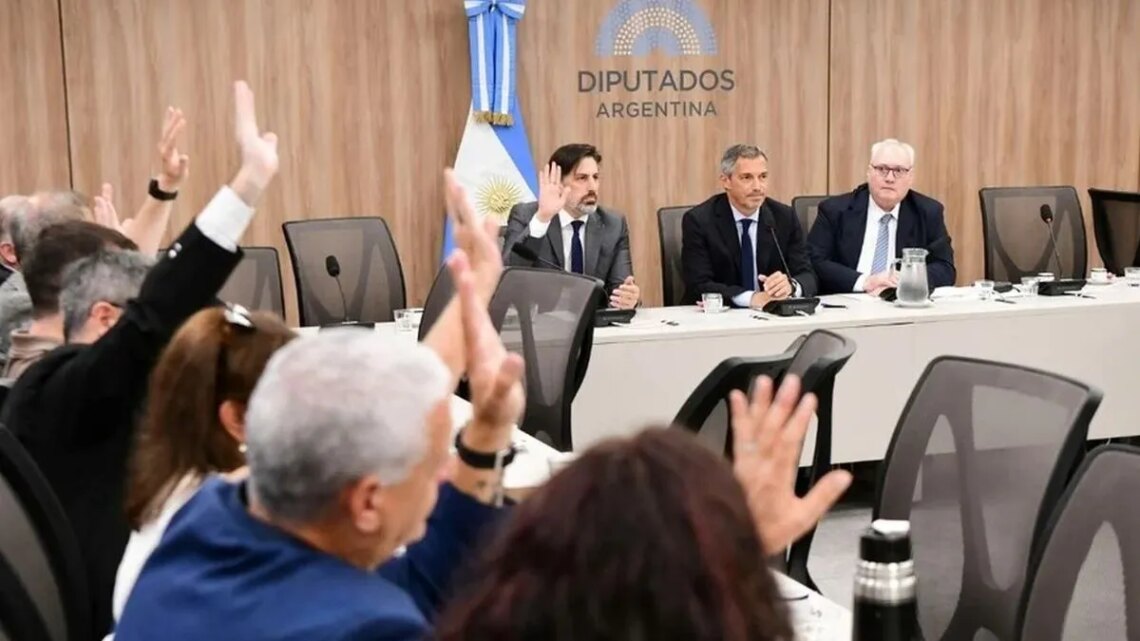 Diputados reactivan la Comisión de Libertad de Expresión y convocan a periodistas tras el bloqueo en Casa Rosada
