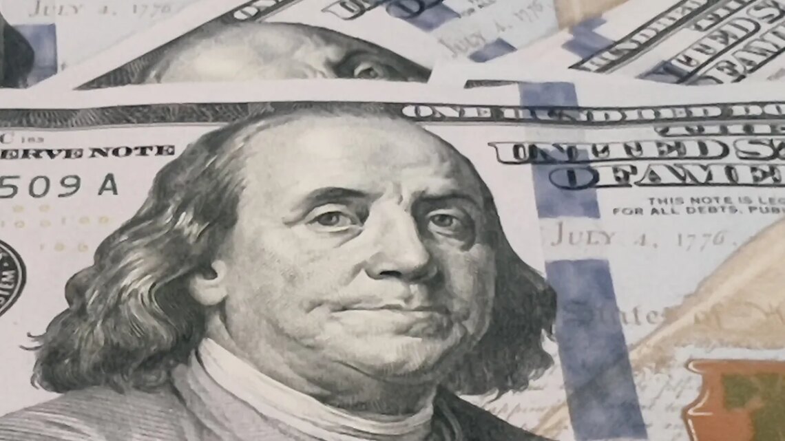 El dólar oficial sube y la brecha con el CCL supera el 6%