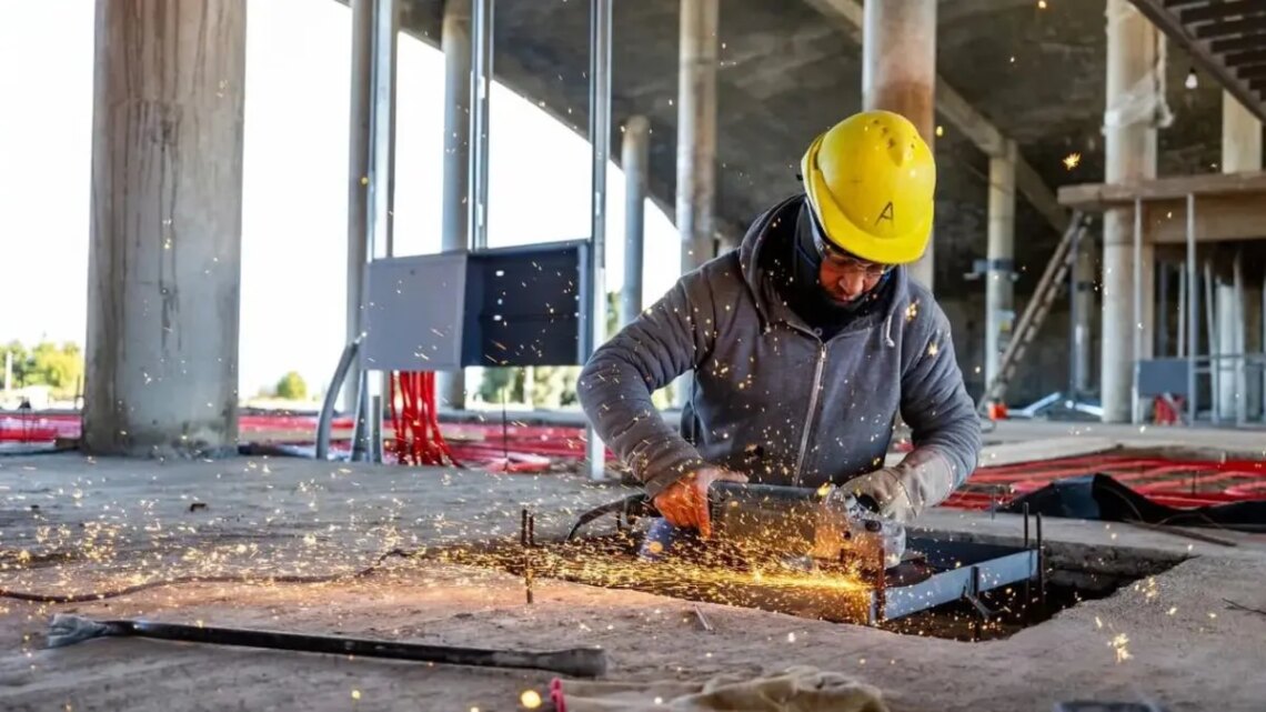 El PBI por habitante cayó y crecen las señales de alarma sobre la economía