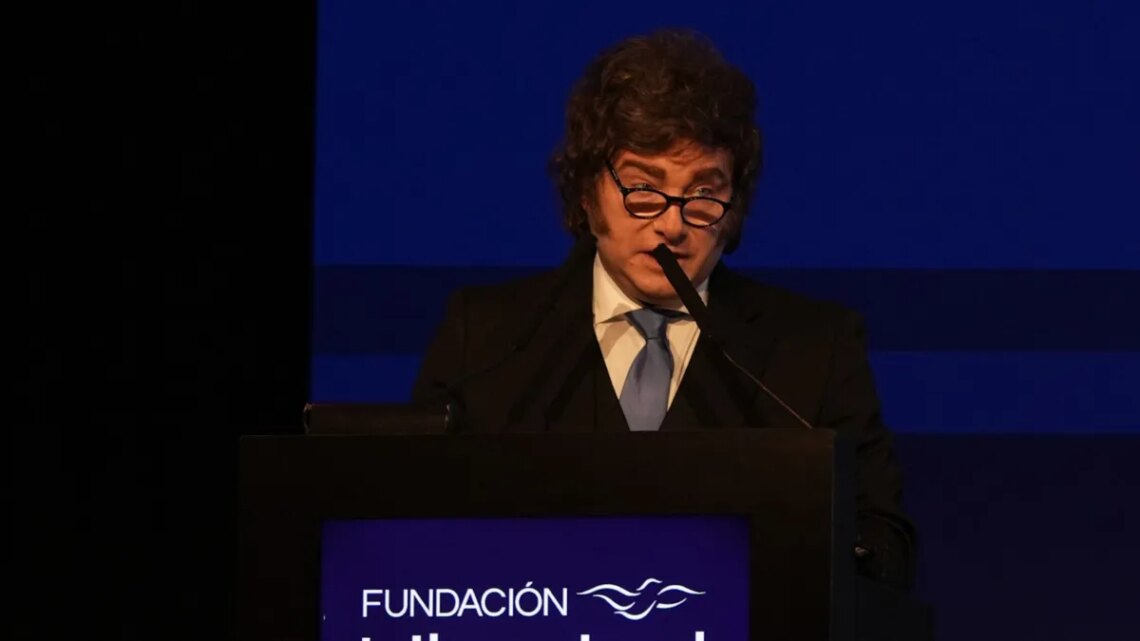 Javier Milei, en la cena de la Fundación Libertad: “Vamos a honrar las deudas y el riesgo país se va a destrozar”