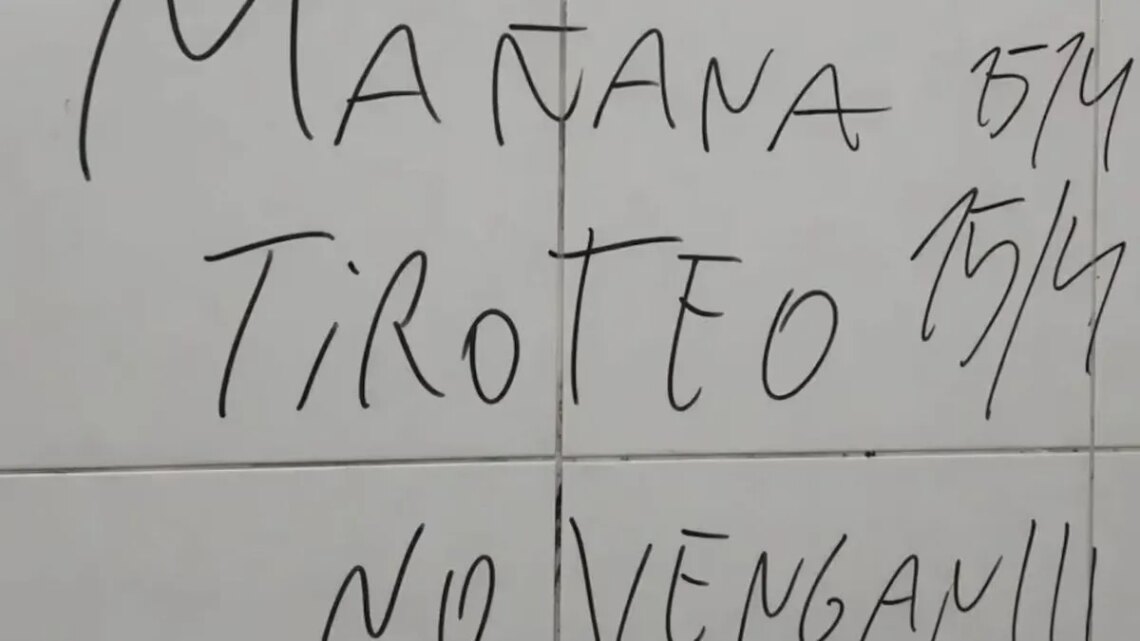 Amenazas a escuelas: ministros bonaerenses pidieron identificar a los responsables de la estructura delictiva