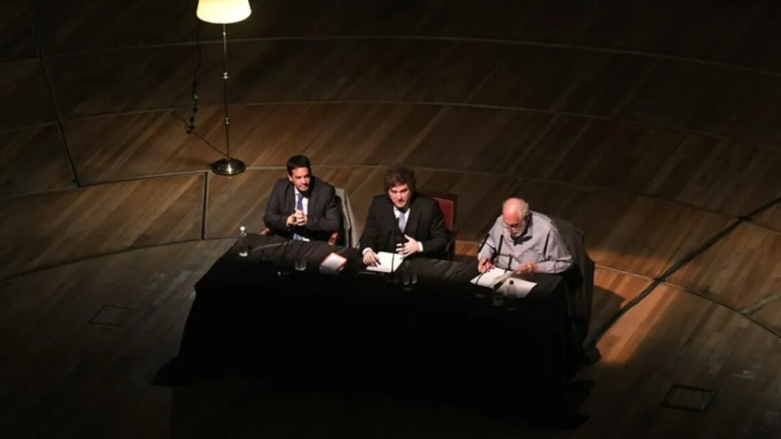 Javier Milei participó en un debate sobre Keynes y aseguró que “sirvió para que políticos corruptos arruinen la vida de la gente”