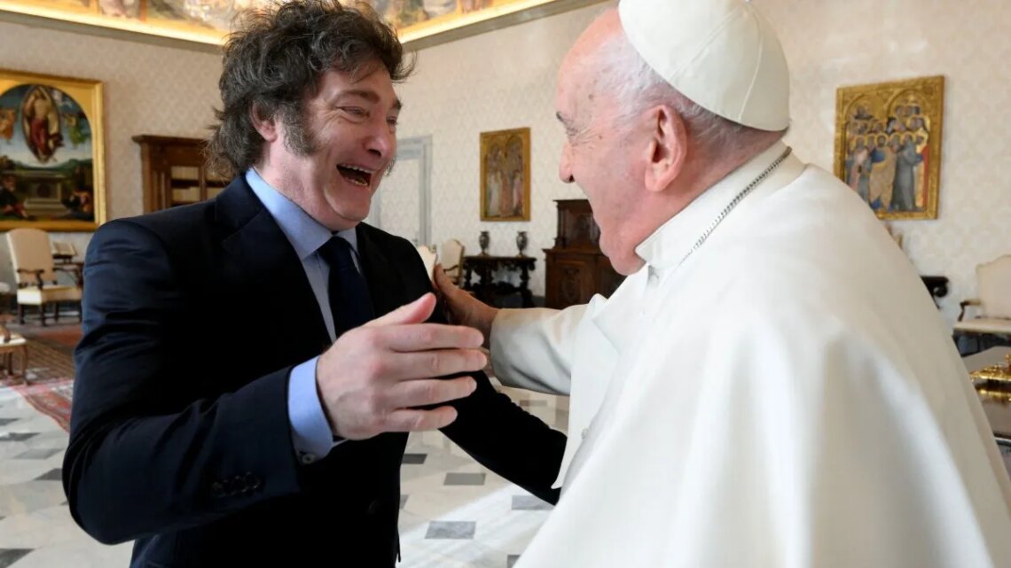 El recuerdo de Javier Milei a un año de la muerte del papa Francisco: “Abrazo a la distancia Santo Padre”