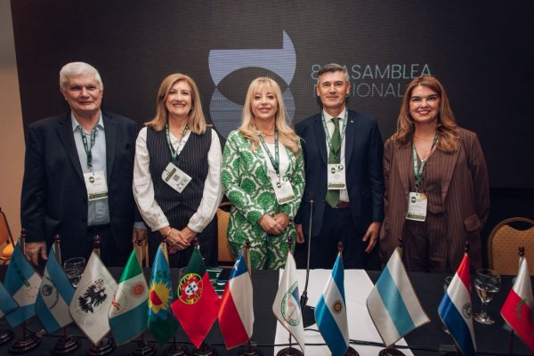 Romero llevó la experiencia de Paraná a la Red de Municipios frente al Cambio Climático