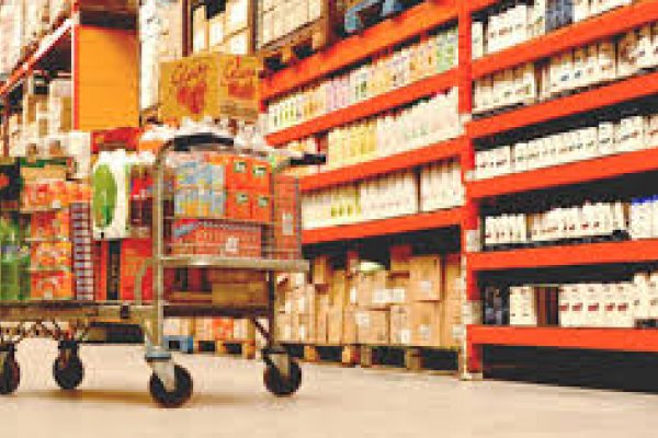 Ventas mayoristas bajaron 0,7 por ciento y en supermercados escalaron 0,3 por ciento