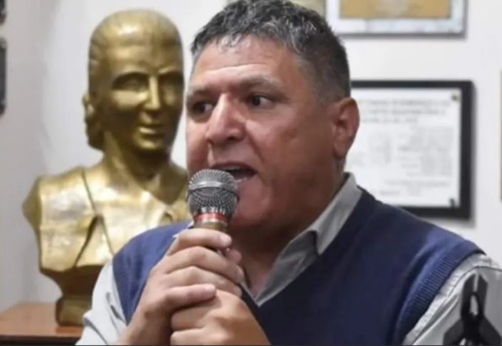 El presidente del PJ Paraná expresó su alineamiento nacional con Kicillof y vaticinó que el Congreso provincial sería en junio