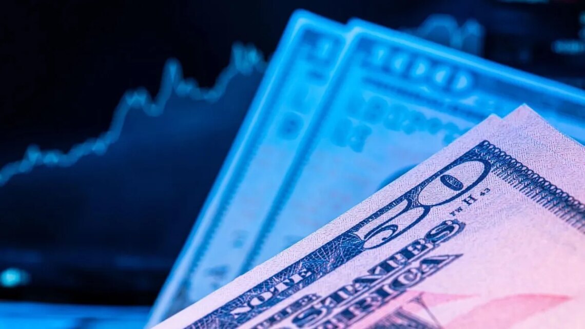 Dólar blue planchado: sumó tres ruedas sin subas y quedó abajo del minorista por segunda semana