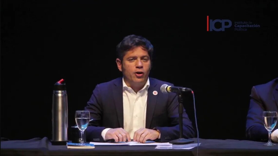 Axel Kicillof encabezó un acto del PJ, le abrió la puerta a una interna con Sergio Uñac y apuesta a polarizar con Javier Milei