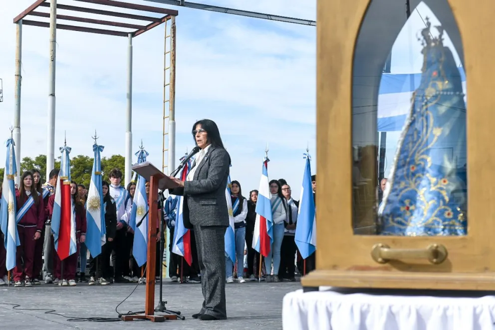 Aluani celebró el 25 de mayo junto a la comunidad de Diamante