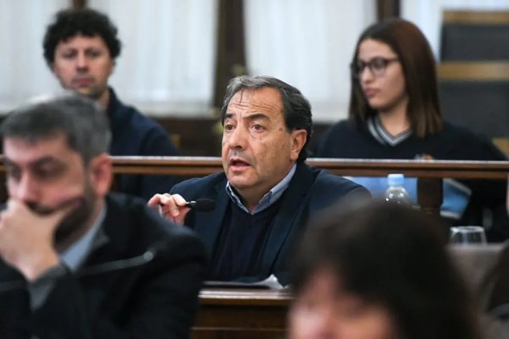 Reforma previsional: senador del PJ denuncia que el oficialismo esquiva comisiones clave con el fin de acelerar la ley