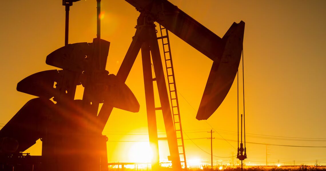 Vaca Muerta alcanzó un nuevo récord histórico: Neuquén ya produce dos de cada tres barriles de petróleo del paísLa formación de recursos no convencionales explica el 67% de la producción petrolera y el 58% del gas. El salto empuja el impulso de exportaciones energéticasPor Lola Loustalot