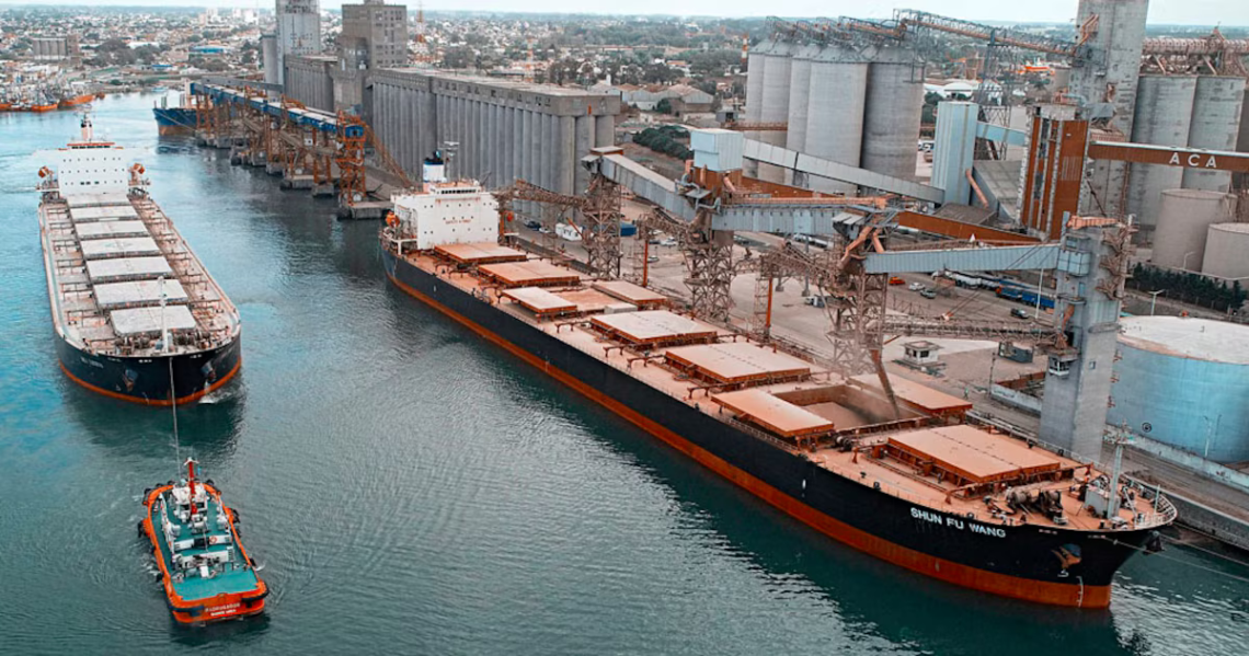 Puerto Quequén completó su primera carga de elementos estratégicos para Vaca MuertaLa operación, protagonizada por YPF, está vinculada al proyecto Vaca Muerta Oil Sur (VMOS) – Tramo 2