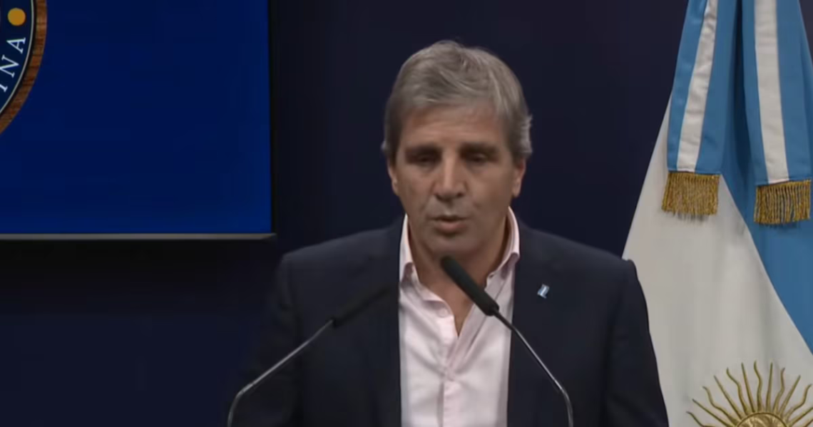 Caputo dio precisiones sobre el Súper RIGI: “Estamos hablando de una inversión que puede ser de USD 20 mil o USD 30 mil millones”El ministro dio detalles en rueda de prensa sobre el nuevo esquema de incentivos, con foco en la industrialización y cambios impositivos