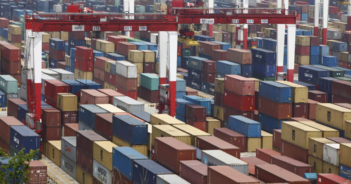 En 2025 Argentina batió un récord de comercio exterior: cuánto aportó la venta  de servicios, a la que apunta el Gobierno El valor del intercambio total creció por quinto año consecutivo y superó los USD 210.000 millones, primado histórico. La exportación de servicios superó los USD 18.000 millones y aunque el saldo del rubro siguió en rojo, el superávit en bienes más que lo compensóPor Lucrecia Eterovich