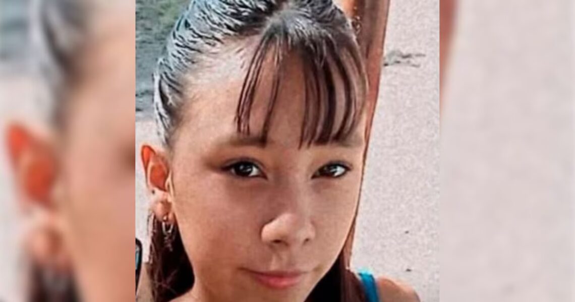 “Me tengo que escapar”: el audio que Agostina Vega envió a un grupo de amigas horas antes de desaparecerEn el mensaje, la adolescente de 14 años contó que se iría con el novio de su madre. El despliegue del operativo de búsqueda se extendió hasta la noche del viernes