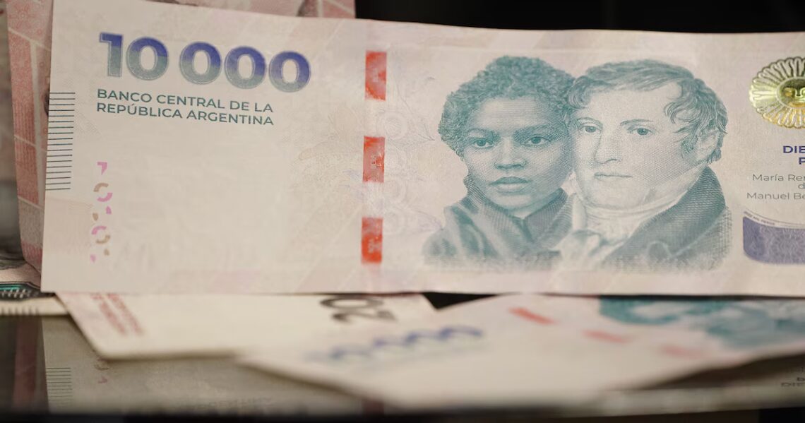 Cuánto se debe invertir en un plazo fijo para ganar $200.000 en un mesEl relevamiento de tasas que publica el Banco Central muestra una dispersión de hasta 10 puntos porcentuales entre las entidades que más y menos rinden, lo que se traduce en una diferencia de más de $6,4 millones en el capital necesario para alcanzar el mismo objetivo de renta