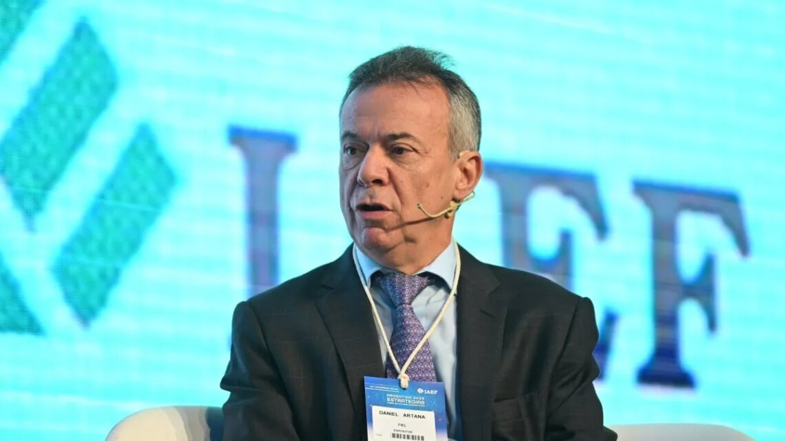 Daniel Artana afirmó que hay margen para una recuperación salarial, aunque siguen rezagados frente a la inflación
