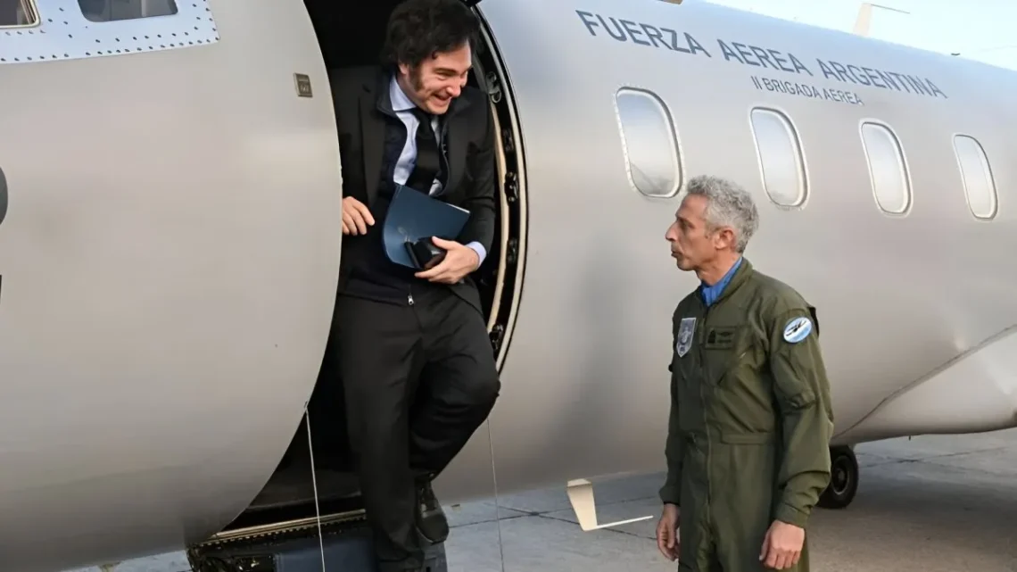 Javier Milei vuelve a viajar a EEUU: participará de un foro internacional en Los Ángeles