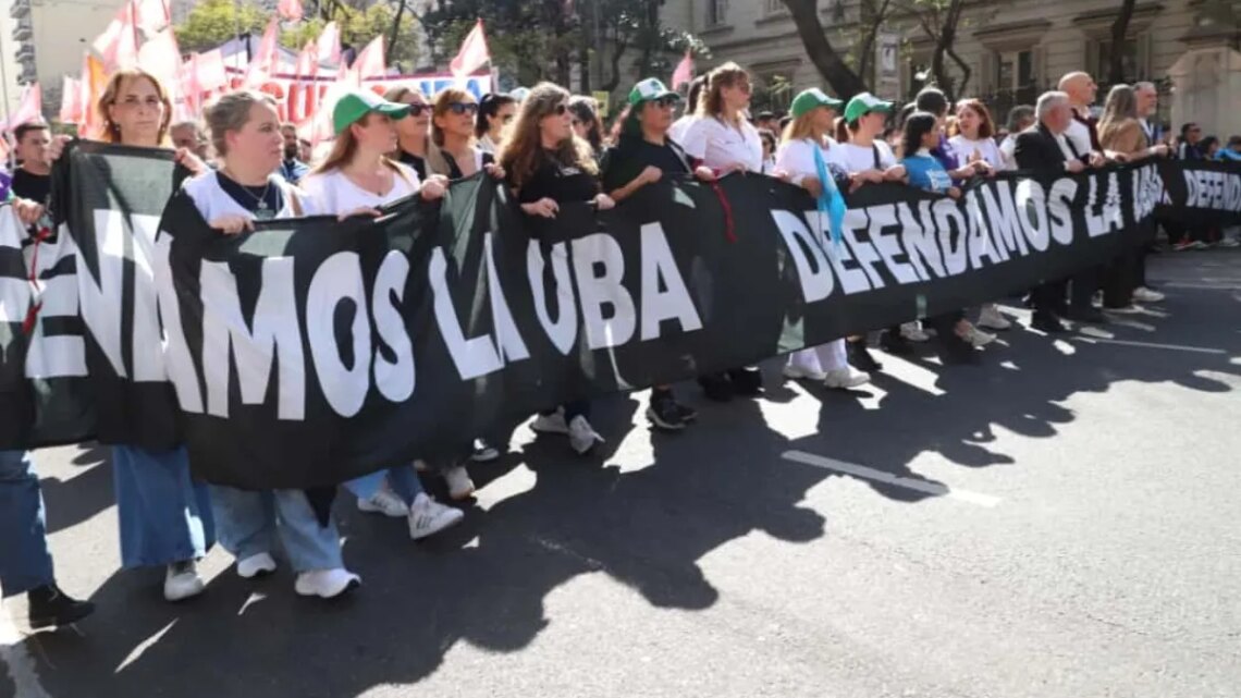 Marcha Federal Universitaria en VIVO: cuáles son los principales reclamos y a qué hora es el acto central