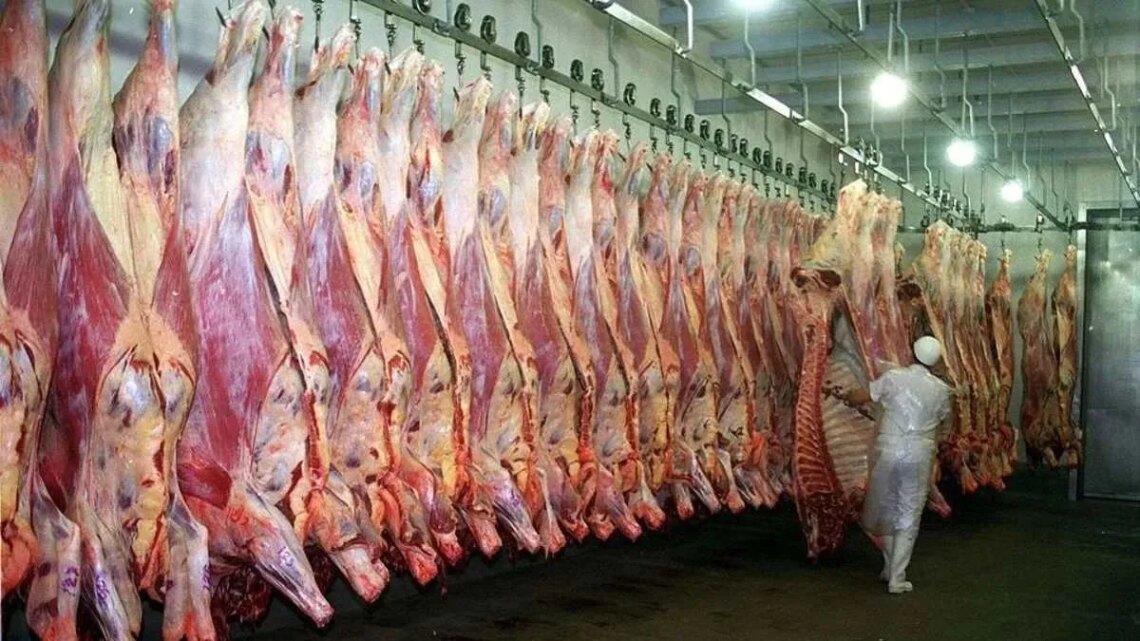 ¿Oportunidad para la Argentina?: Donald Trump analiza bajar aranceles para importar carne y contener los precios en EEUU