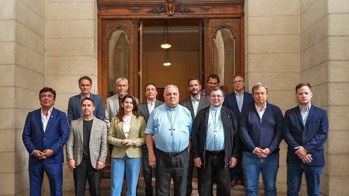 Iglesia e intendentes del conurbano alertan por una “aceleración de la crisis” y crece la preocupación social