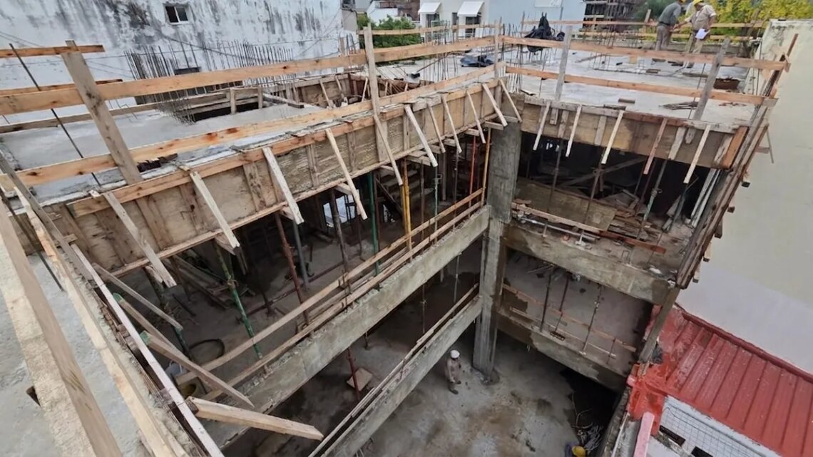Construcción: la venta de insumos subió casi 5% en abril pero se mantiene por debajo de los niveles de 2025