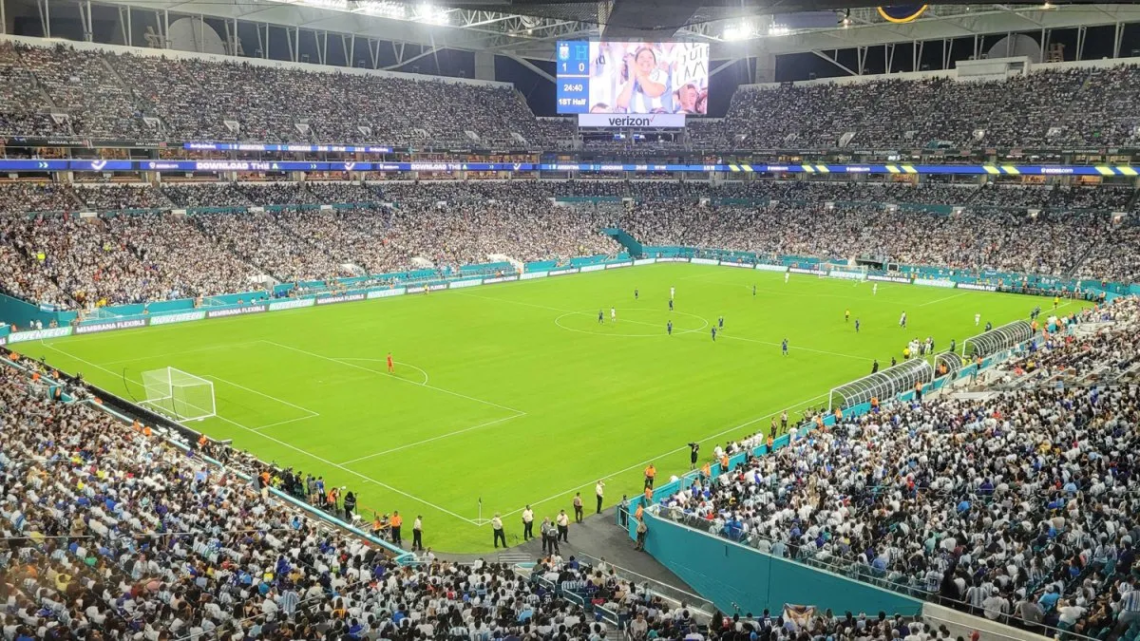 A menos de 45 días: los consejos para viajar al Mundial 2026 sin gastar todos tus ahorros en dólares