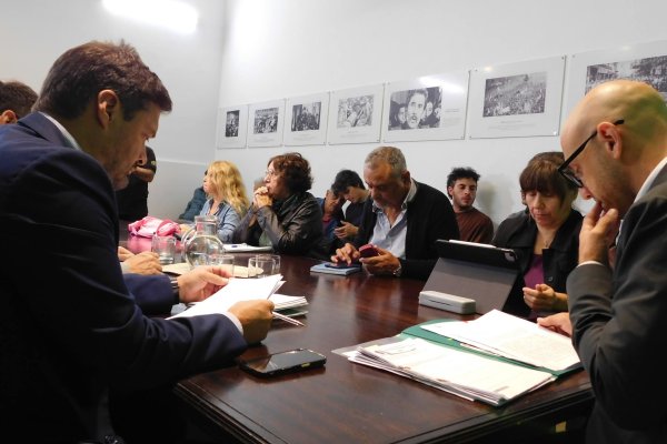 Muntes: “La propuesta salarial del gobierno parece un chiste que engaña a los trabajadores”