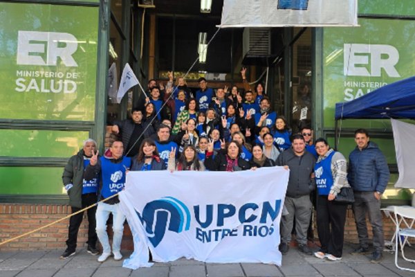Upcn realizó radio abierta frente a Salud: “Tenemos que estar todos unidos”