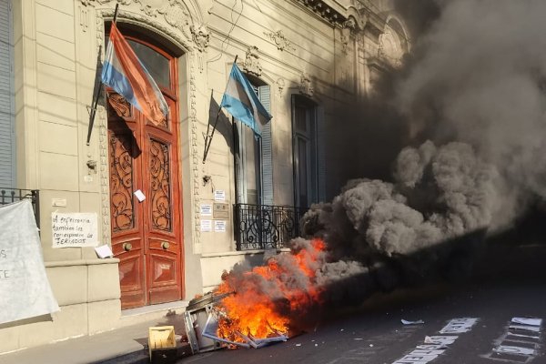 Estatales profundizarán las medidas de fuerza ante el cierre de paritarias a la baja