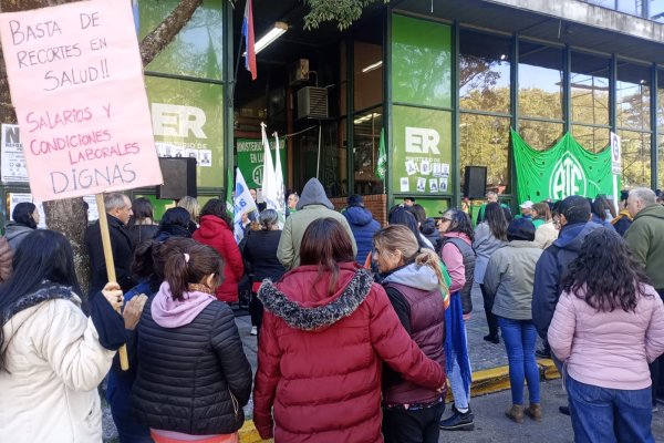 Trabajadores se manifestaron en defensa de la salud pública 