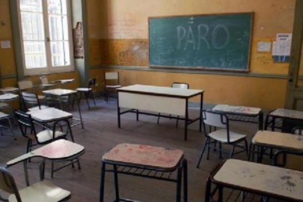 Alta adhesión al paro docente en Entre Ríos por salarios y contra la reforma previsional