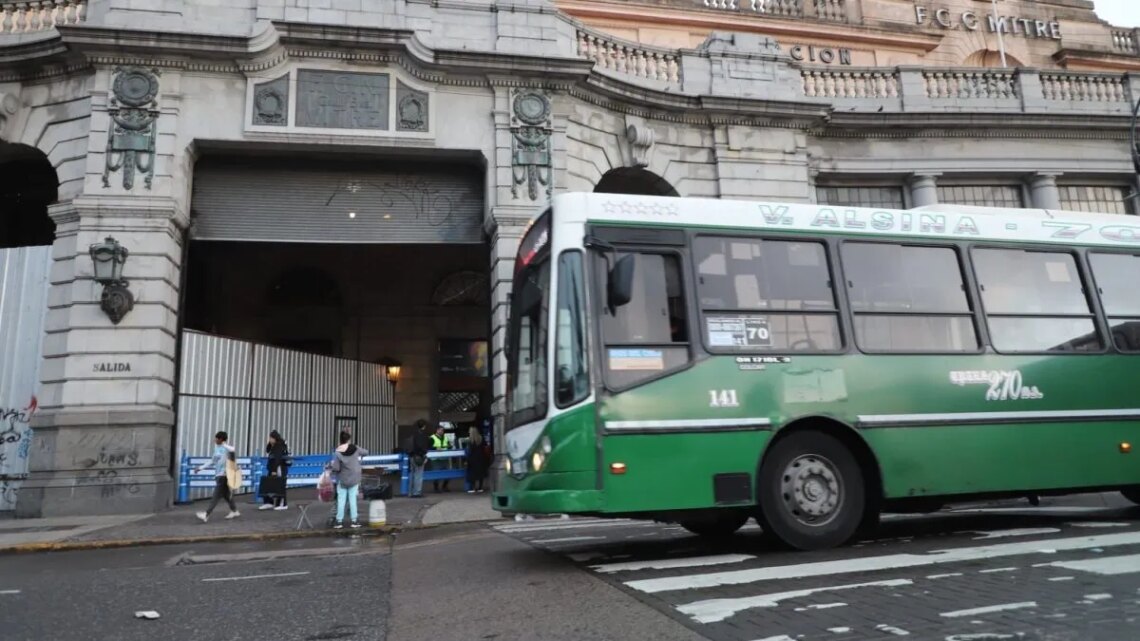 Aumento de colectivos y trenes: el Gobierno aplicará subas de hasta 18% mensual desde el próximo lunes