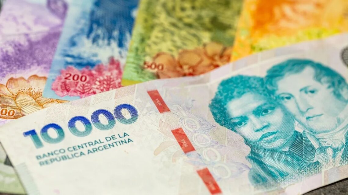 La deuda pública volvió a subir en abril y alcanzó un nuevo récord: a qué se debe el incremento