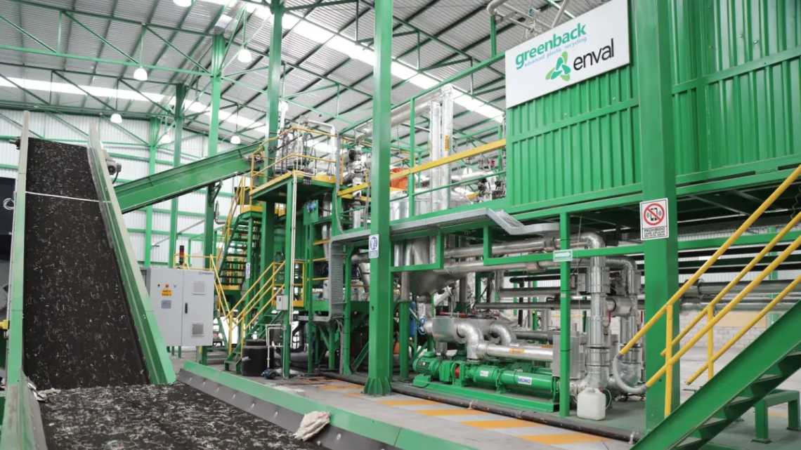 La UIA y 13 cámaras empresarias impulsan una ley para regular la gestión de envases pos consumo