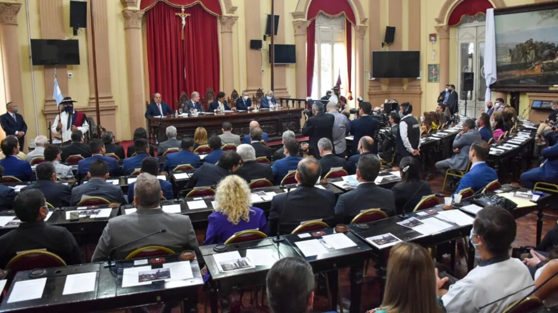 Avanzan proyectos de reforma electoral en legislaturas y más provincias adoptan Ficha Limpia
