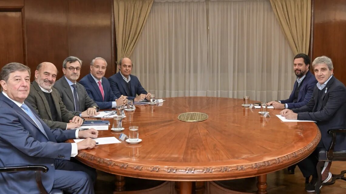 La UIA celebró la baja de retenciones industriales y exigió a provincias y municipios “acompañar el proceso”
