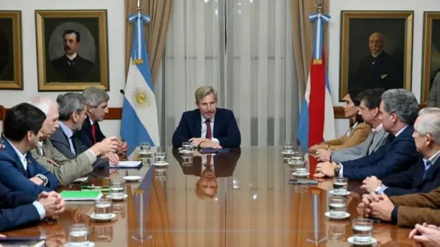 Frigerio encabezó un encuentro entre Caputo y empresarios entrerrianos