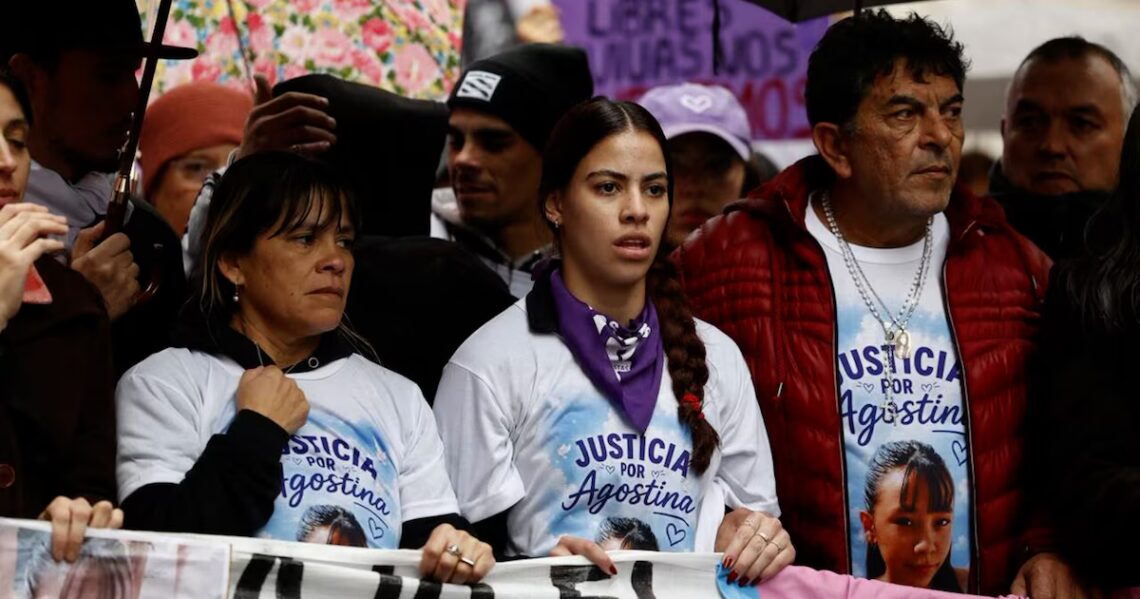 La abuela de Agostina Vega reveló haber encontrado una carta con la “última voluntad” de la menorLa familia de la adolescente asesinada confirmó que el escrito ya fue entregado a la Justicia y exigió que haya más detenciones. “Queremos que caigan todos los que tengan que caer”, reclamaron
