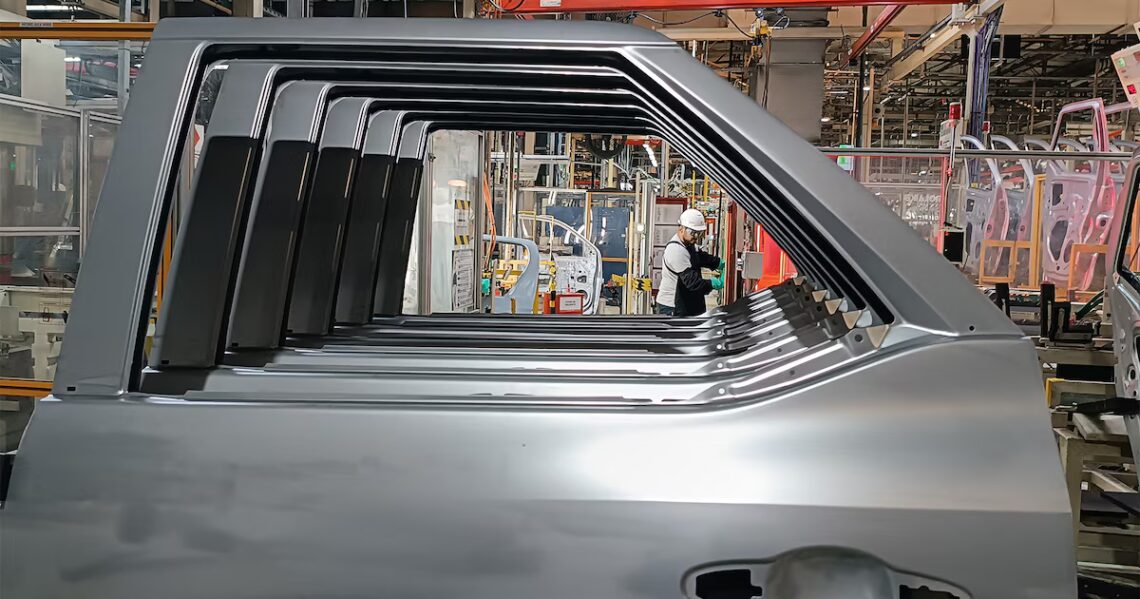 Industria automotriz estancada: volvieron a caer la producción y la exportación de autos nacionalesEl sector sigue sin crecer en volumen de vehículos fabricados y volvió caer en ventas al exterior en mayo después de dos meses de alzasPor Diego Zorrero