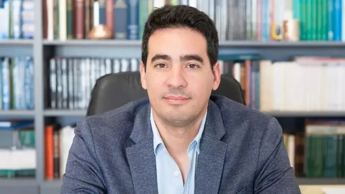 Quién es Adrián Ravier, el nuevo vocero presidencial de Javier Milei
