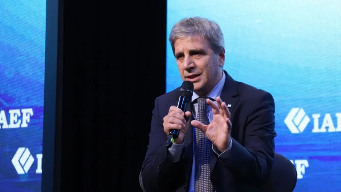 Luis Caputo confirmó que enviará al Congreso un nuevo proyecto de Inocencia Fiscal para los “dólares del colchón”