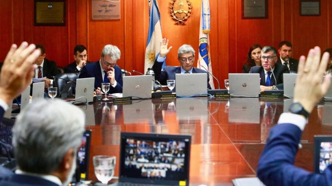 El Plenario del Consejo de la Magistratura decide el futuro del juez de Rosario procesado por coimas