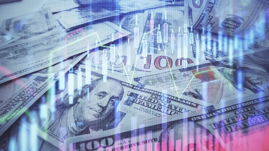 El dólar blue registró su primera baja en nueve ruedas